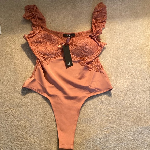 Lulus Tops - Lulus NWT lace thong bodysuit
